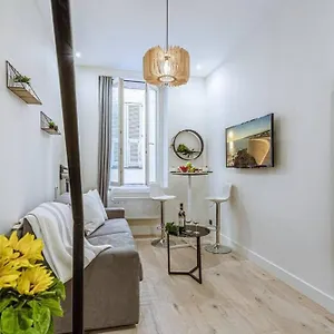  Apartment Bunico 1 - Old Town Renovated Studio France
