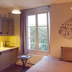 Petit - Oasis In Marais Paris