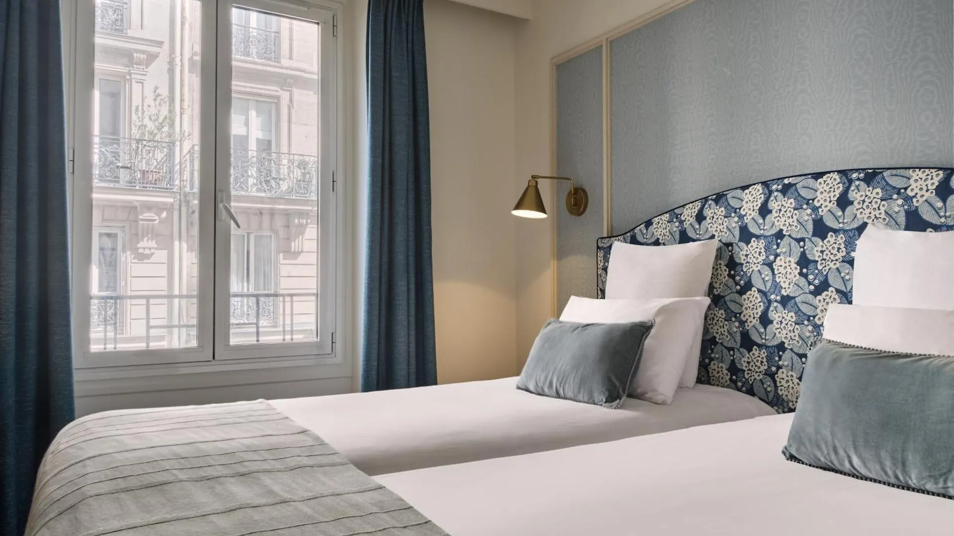 Hotel Etoile Saint Ferdinand By Happyculture Paris