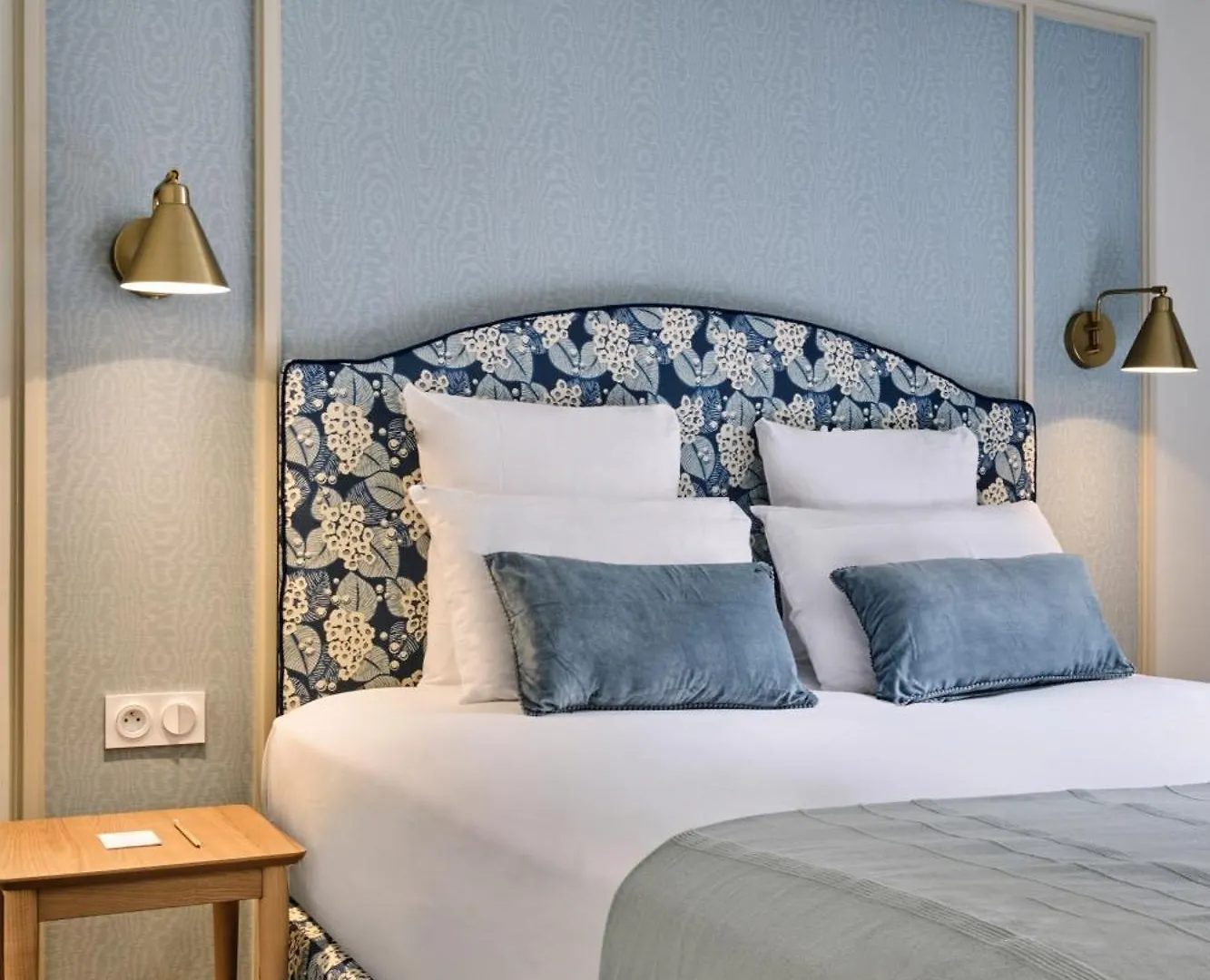 Hotel Etoile Saint Ferdinand By Happyculture Paris