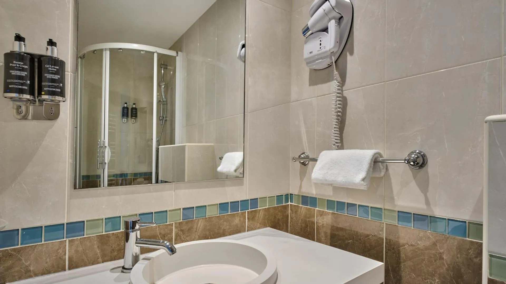 Hotel Etoile Saint Ferdinand By Happyculture Paris 4*,