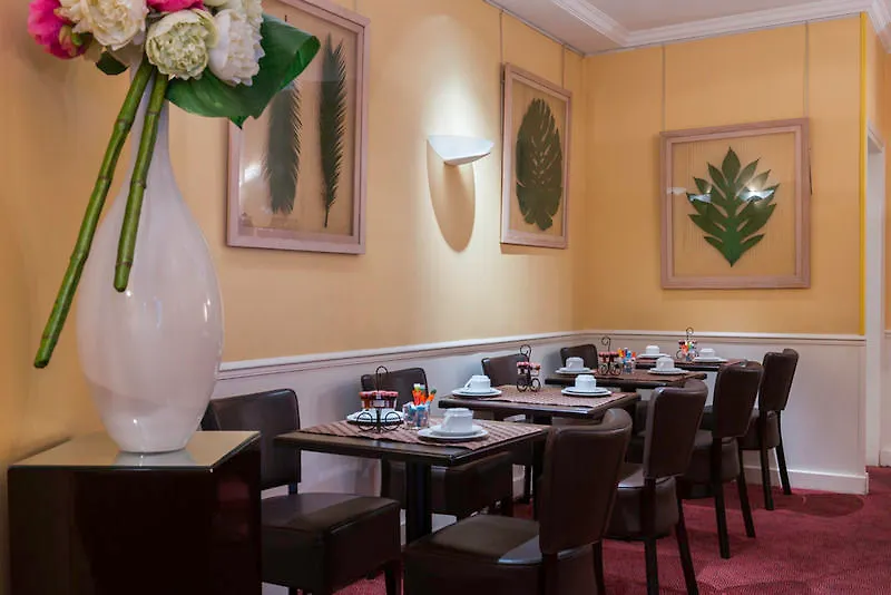 Hotel Etoile Saint Ferdinand By Happyculture Paris