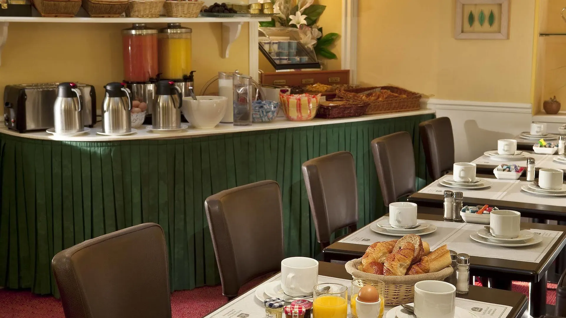 Hotel Etoile Saint Ferdinand By Happyculture Paris 4*,